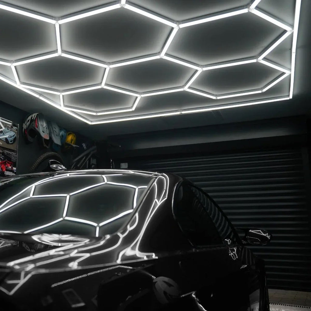 HEXAGON 14-GRID LEDLYS MED RAMME