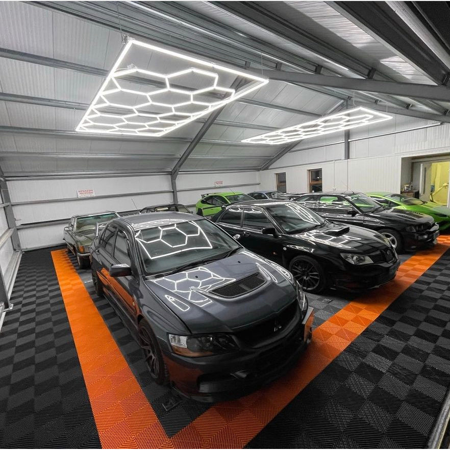 HEXAGON 14-GRID LED MED RAMME & DIMMING.